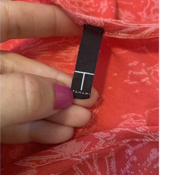 Tahari  pink floral short sleeves top size Large - Picture 3 of 8